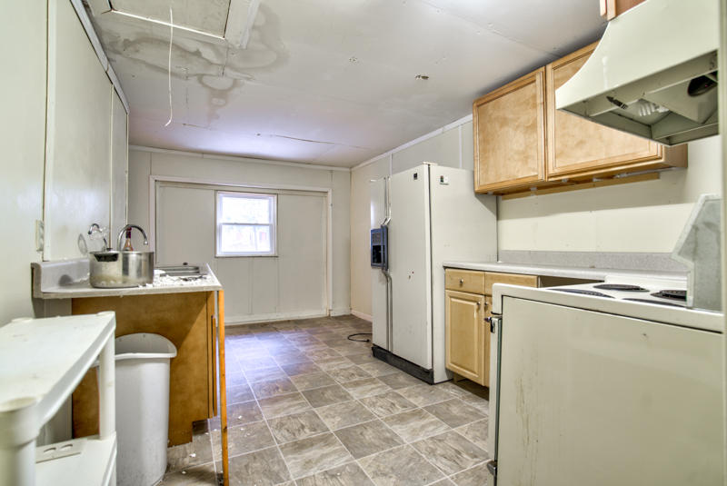 2020 Bradham Road Charleston, SC 29412 - Photo 30 of 31 DSC07726_27_28_29_30