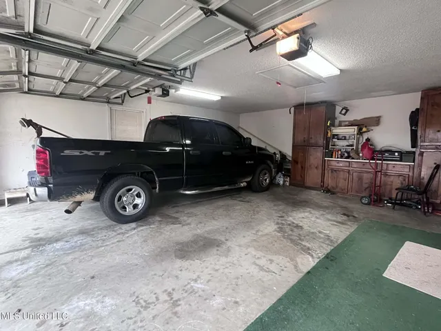 $220,000 | 811 North Maple Drive, D'Lo, MS 39044