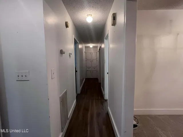 $220,000 | 811 North Maple Drive, D'Lo, MS 39044