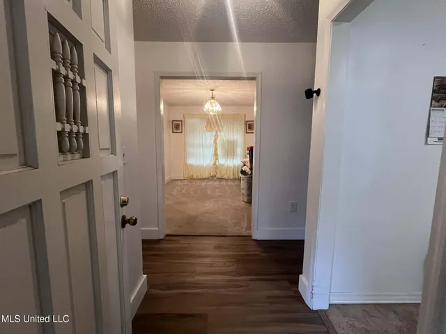 $220,000 | 811 North Maple Drive, D'Lo, MS 39044