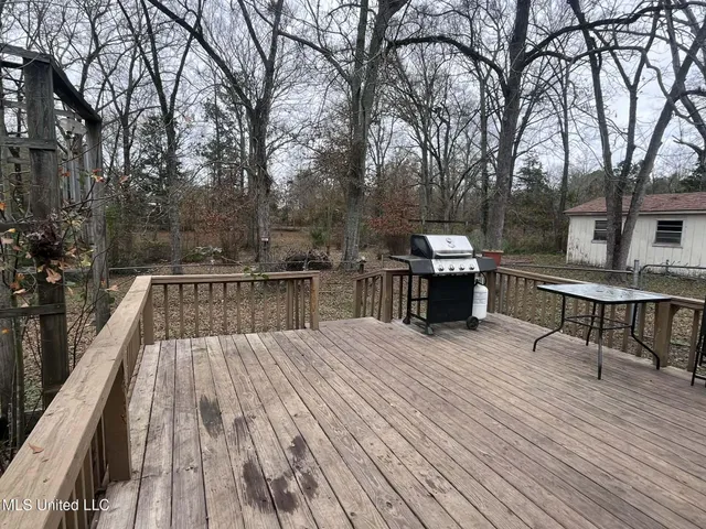 $220,000 | 811 North Maple Drive, D'Lo, MS 39044