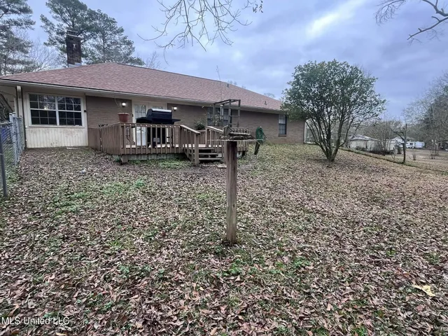 $220,000 | 811 North Maple Drive, D'Lo, MS 39044