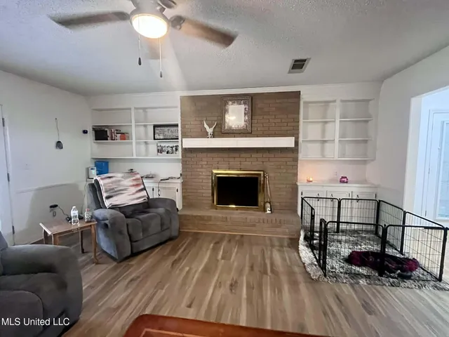 $220,000 | 811 North Maple Drive, D'Lo, MS 39044