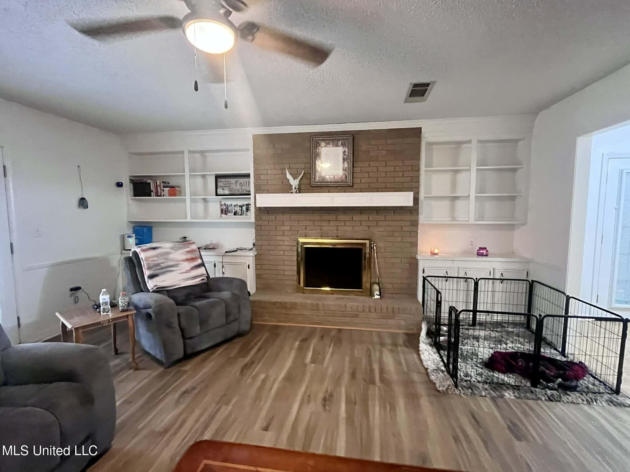 811 North Maple Drive D'Lo, MS 39044 - Photo 4 of 82 002a48aa-a93b-4f4b-abfd-beb9d7717543