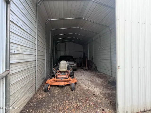 $220,000 | 811 North Maple Drive, D'Lo, MS 39044