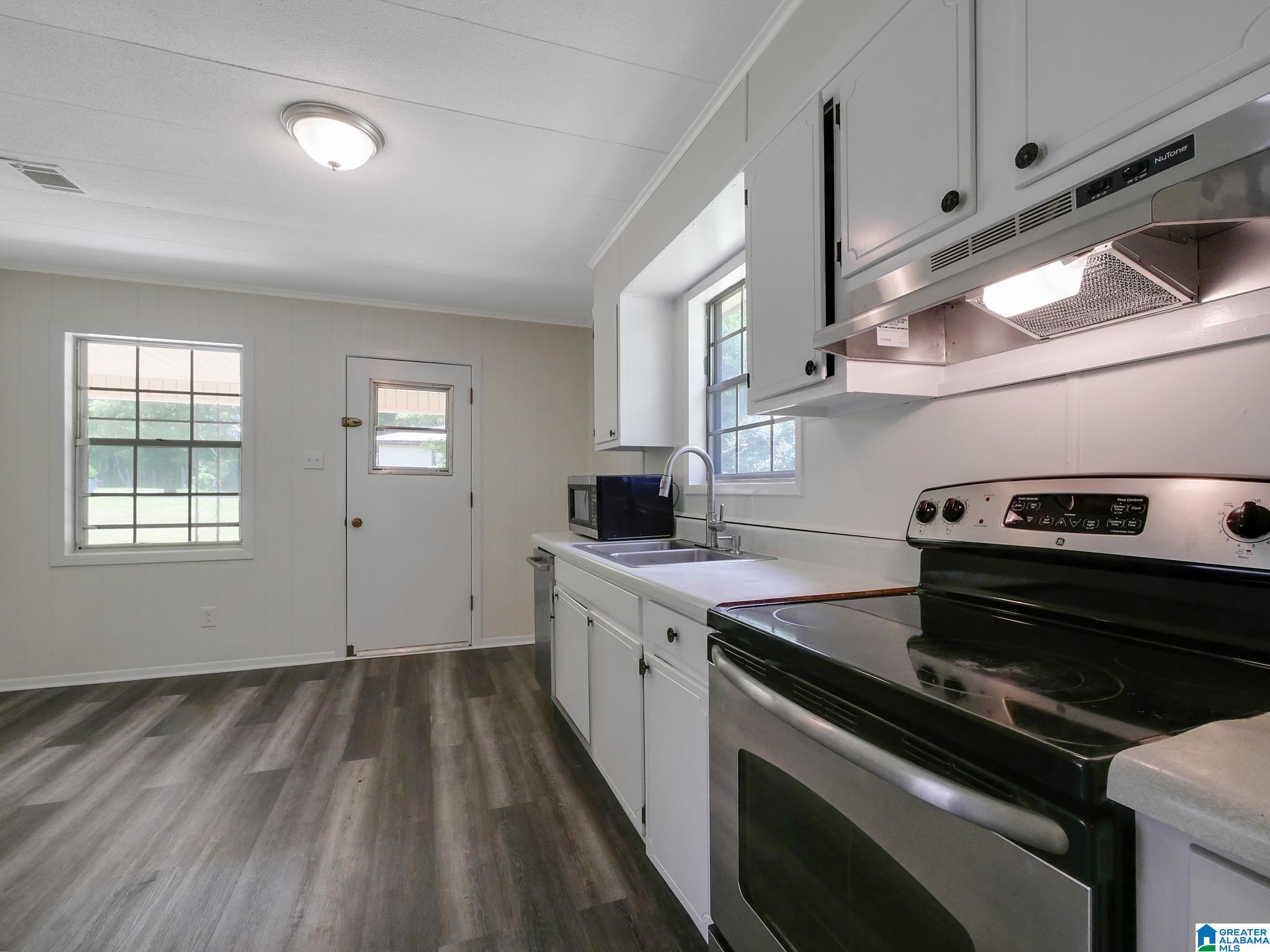 400 Mooney Road Columbiana, AL 35051 - Photo 2 of 13