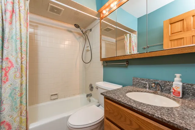 $2,550 | 18225 West Lindenwood Drive, Grayslake, IL 60030