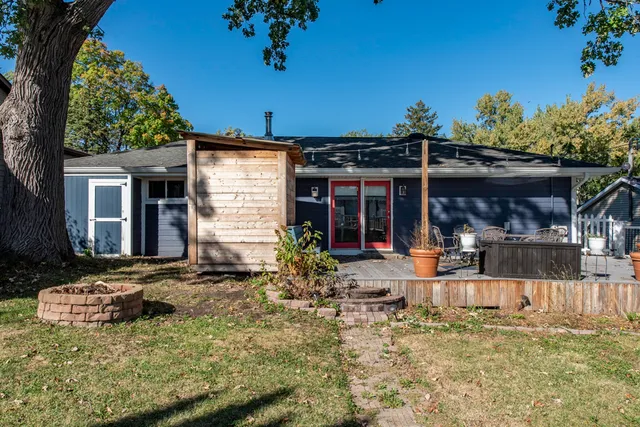 $2,550 | 18225 West Lindenwood Drive, Grayslake, IL 60030