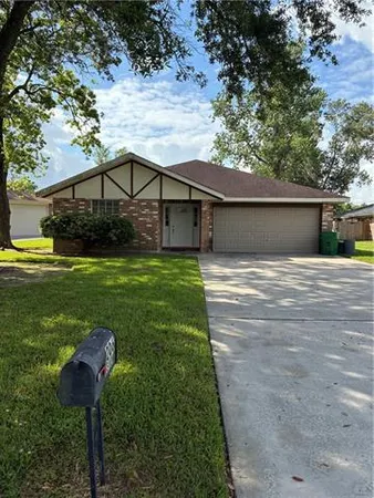 $1,800 | 206 Devon Road, Laplace, LA 70068