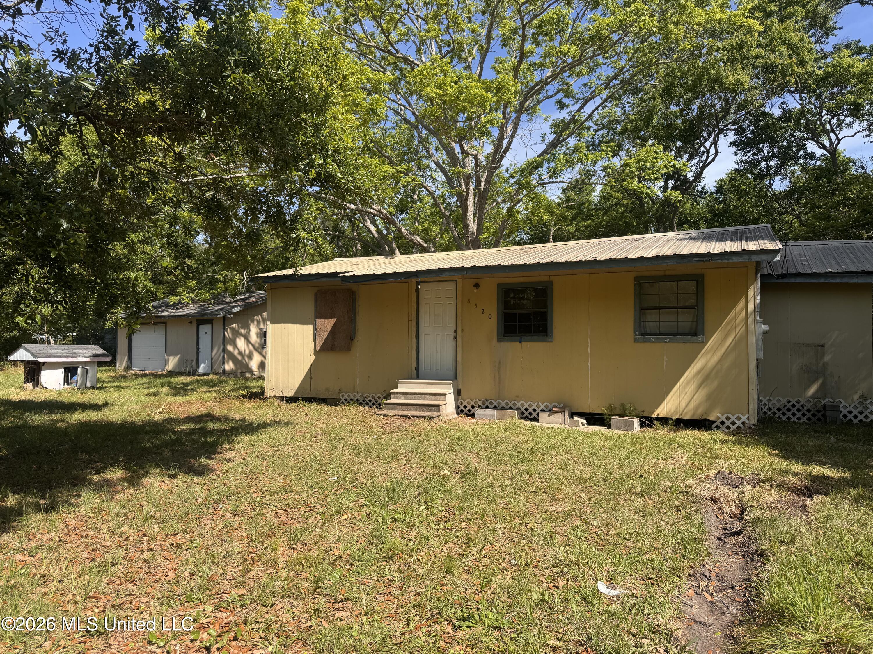 8520 Hyacinth Way Moss Point, MS 39562 - Photo 2 of 7 IMG_3544