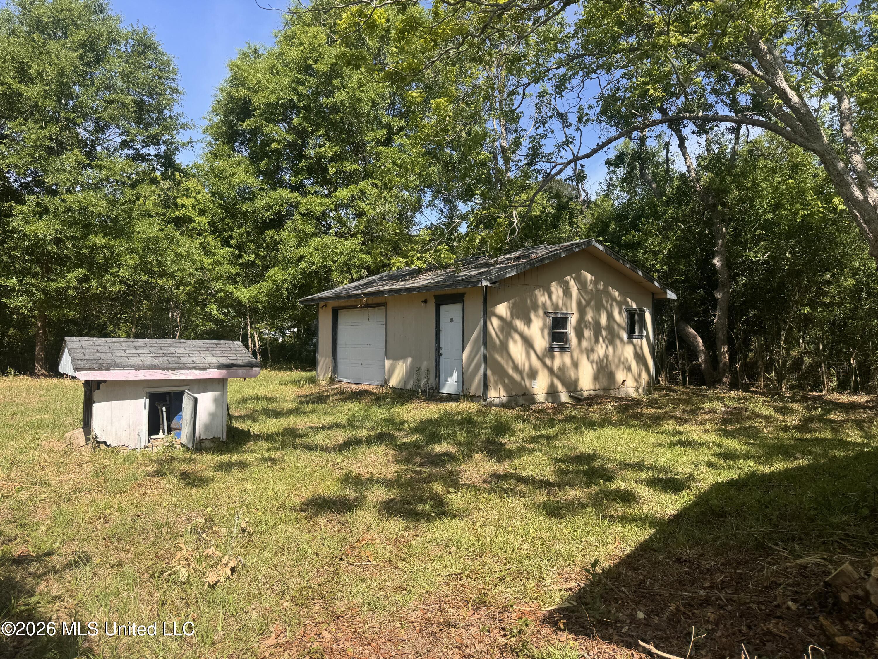 8520 Hyacinth Way Moss Point, MS 39562 - Photo 2 of 7 IMG_3552