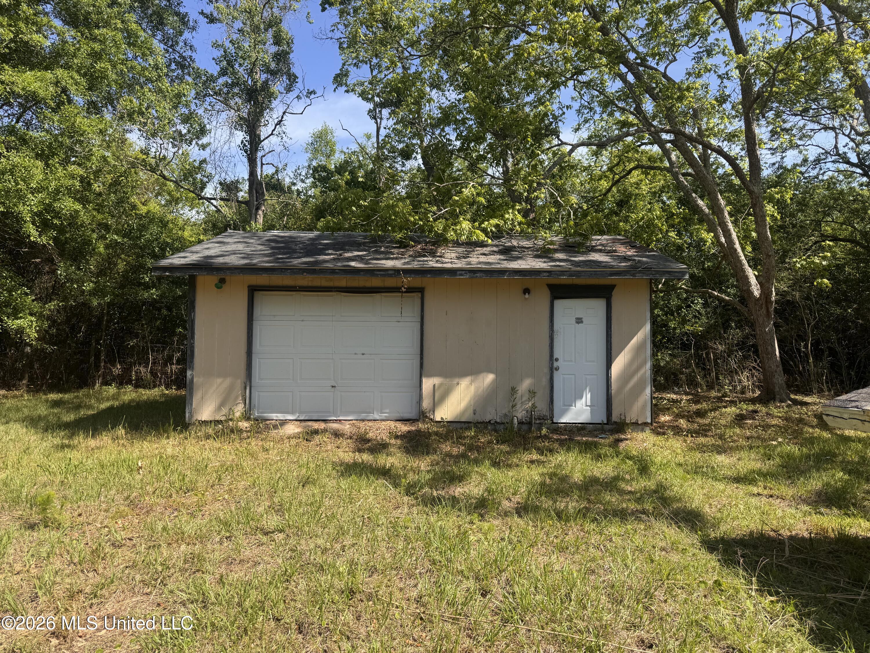 8520 Hyacinth Way Moss Point, MS 39562 - Photo 6 of 7 IMG_3555