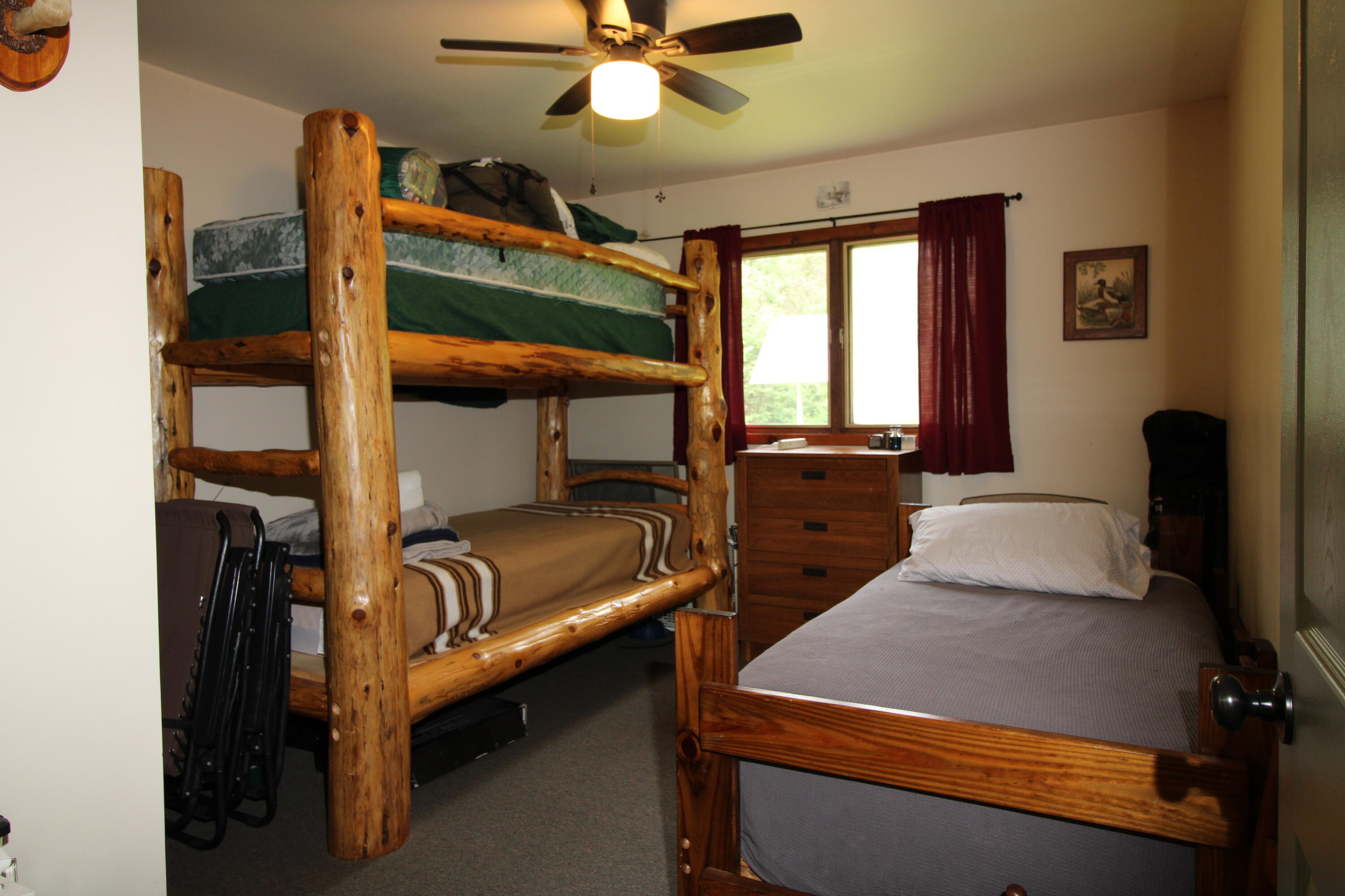 5985 North Service Road Hessel, MI 49745 - Photo 17 of 33 Gallery Image 17