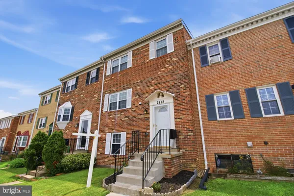 $525,000 | 7413 Whernside Street, Lorton, VA 22079