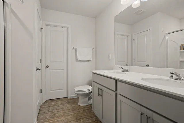 $305,000 | 204 Hillendale Way, Pelzer, SC 29669