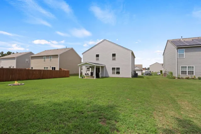 $305,000 | 204 Hillendale Way, Pelzer, SC 29669