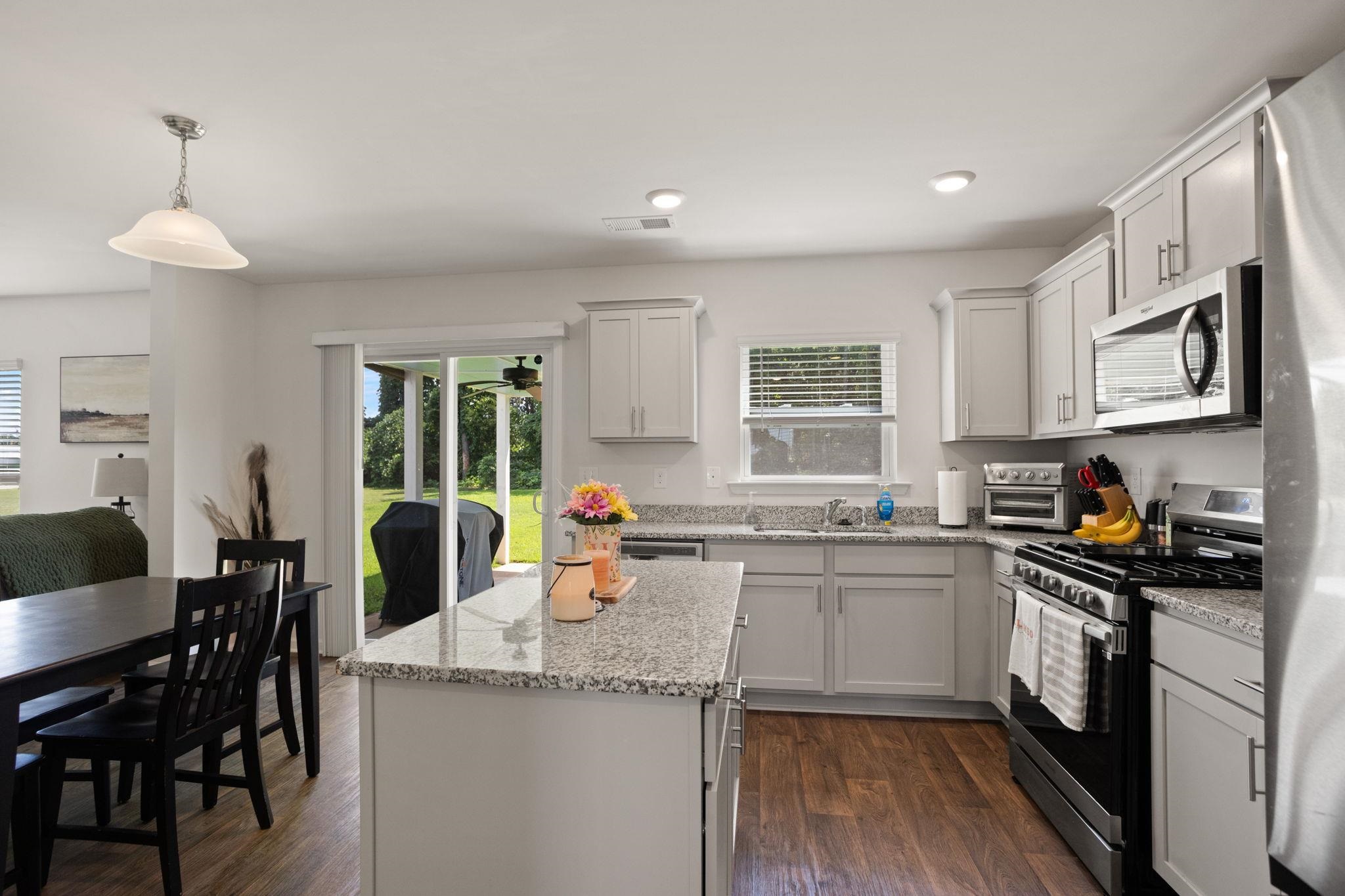 204 Hillendale Way Pelzer, SC 29669 - Photo 10 of 33