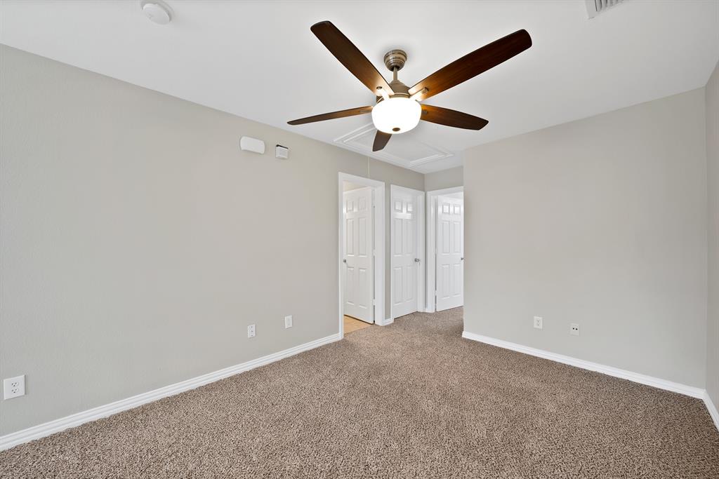 2220 Sandshell Street Bedford, TX 76021 - Photo 17 of 28