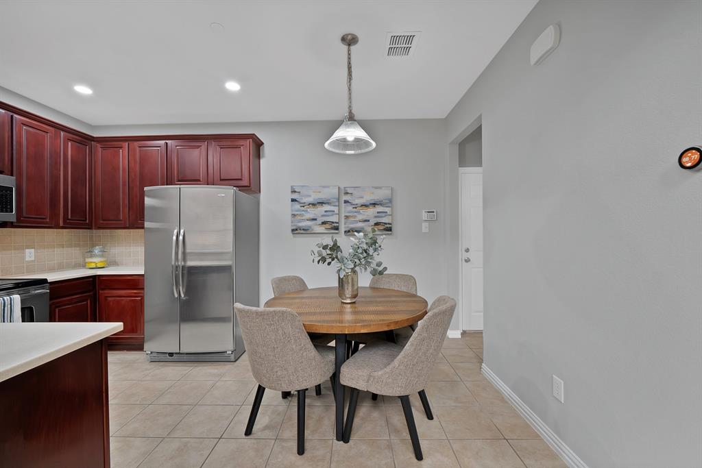 2220 Sandshell Street Bedford, TX 76021 - Photo 9 of 28