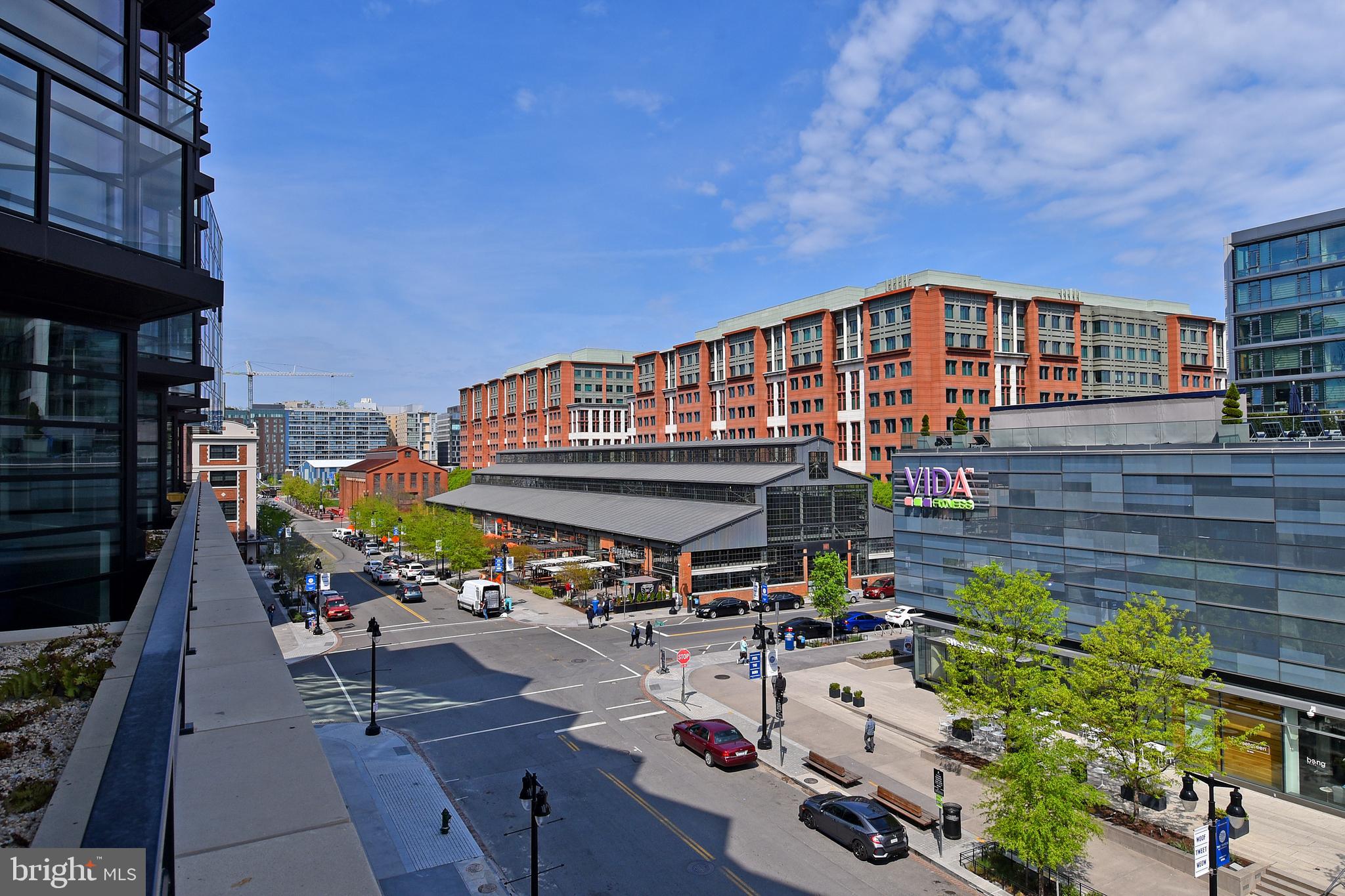 1300 4th Street Southeast, Unit 413 Washington, DC 20003 - Photo 29 of 47 a roof deck view with a sitting space