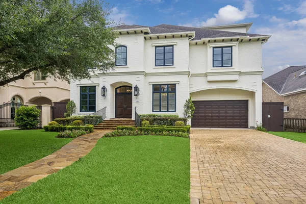 $1,799,000 | 5207 Grand Lake Street, Bellaire, TX 77401