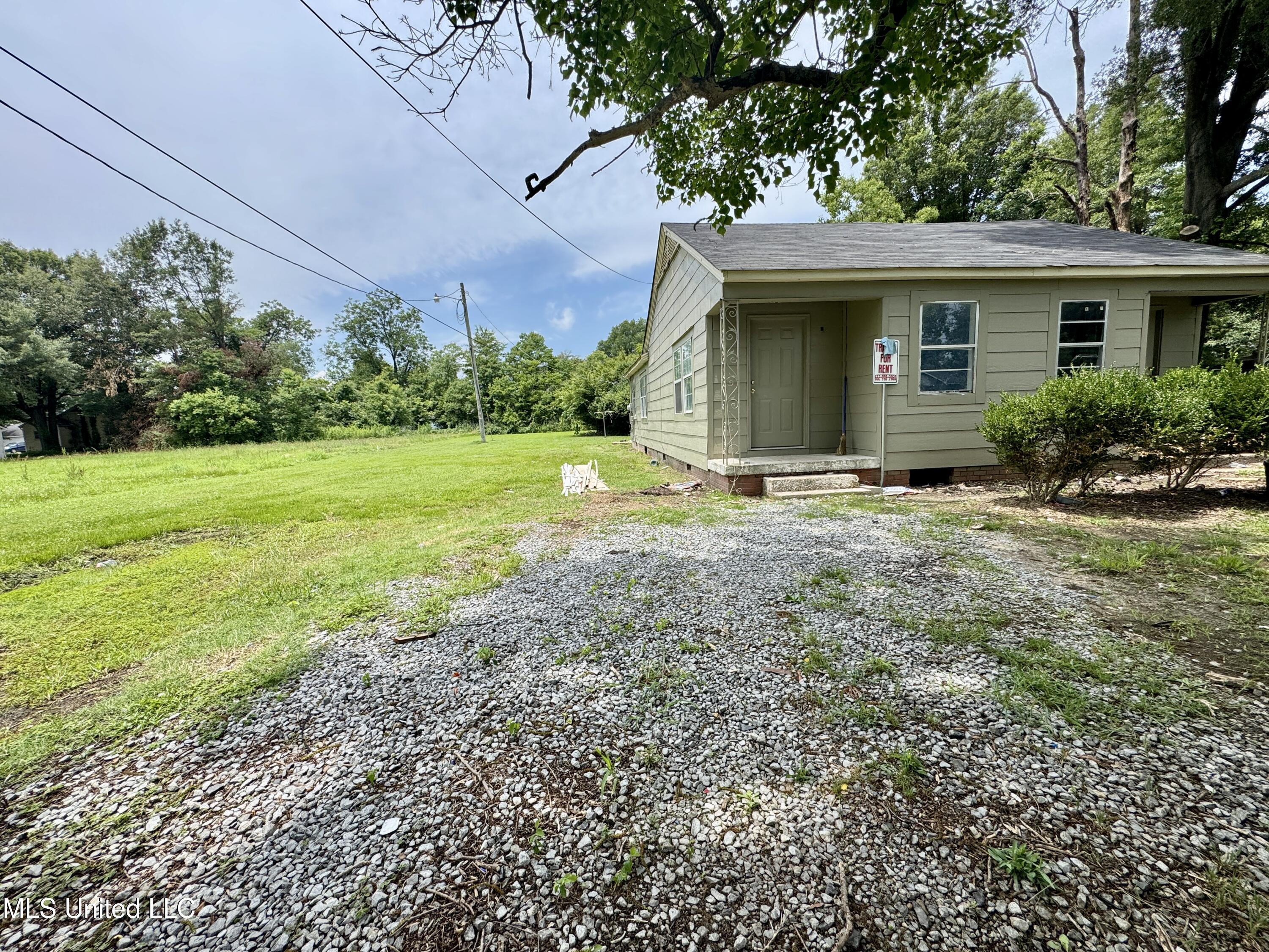 110 South Jones Avenue Cleveland, MS 38732 - Photo 2 of 9 IMG_3055