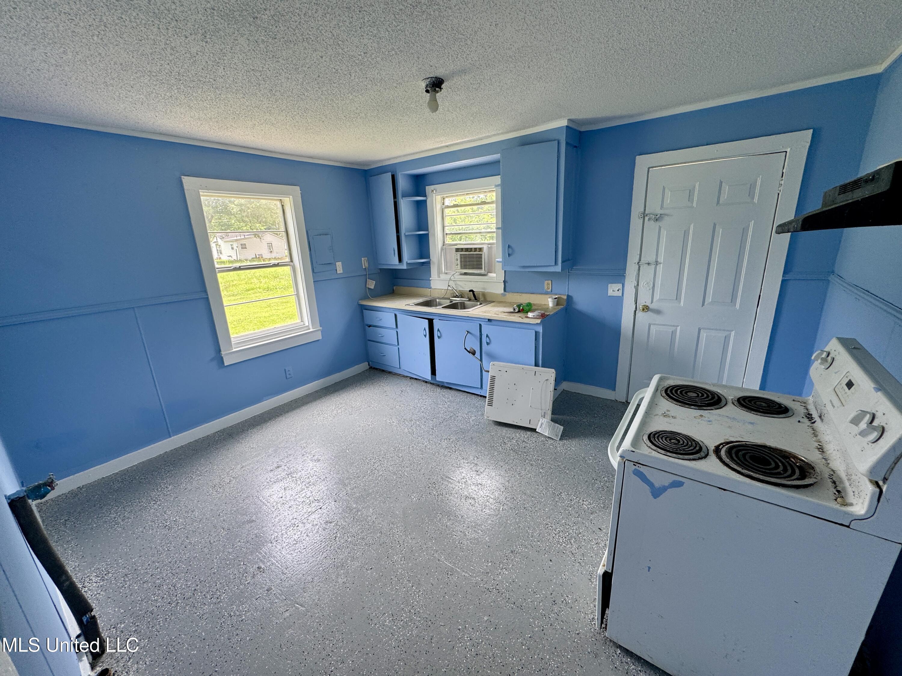 110 South Jones Avenue Cleveland, MS 38732 - Photo 7 of 9 IMG_3060