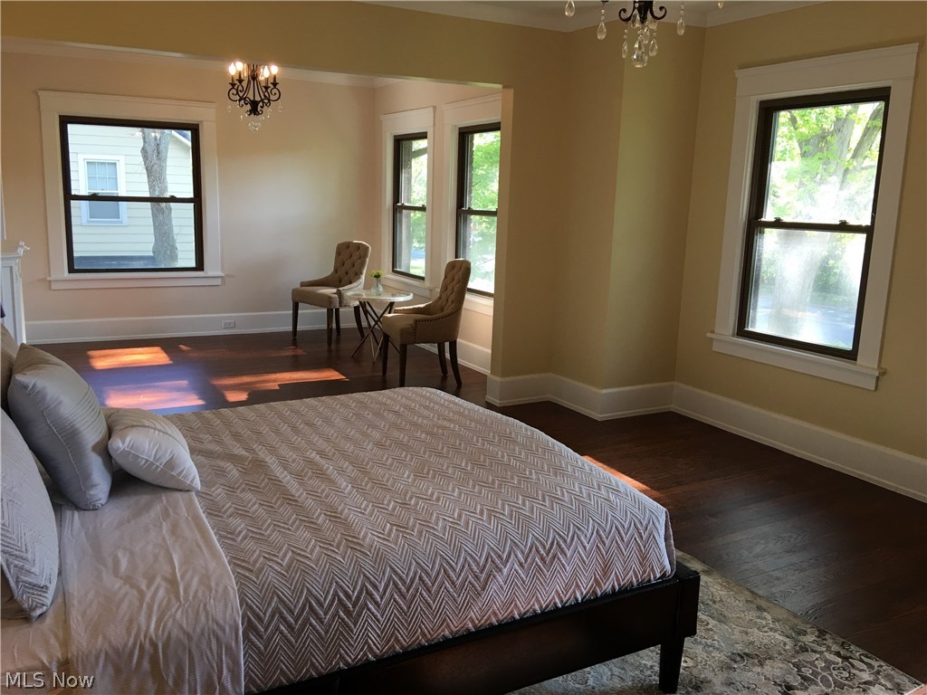 2933 Lee Road Cleveland, OH 44120 - Photo 19 of 35