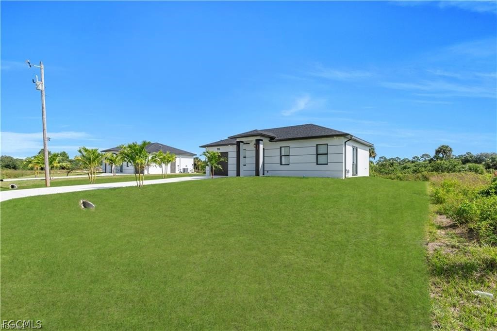 711 Roma Avenue South Lehigh Acres, FL 33974 - Photo 28 of 38