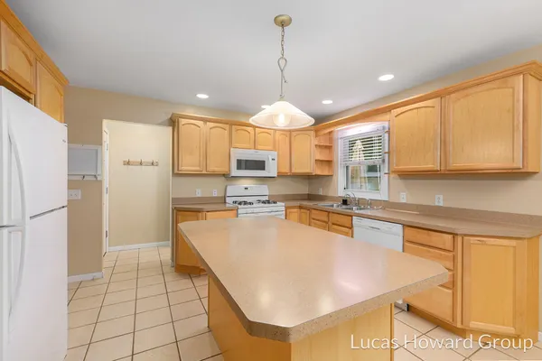 $300,000 | 9270 Alidor Road, Schoolcraft, MI 49087