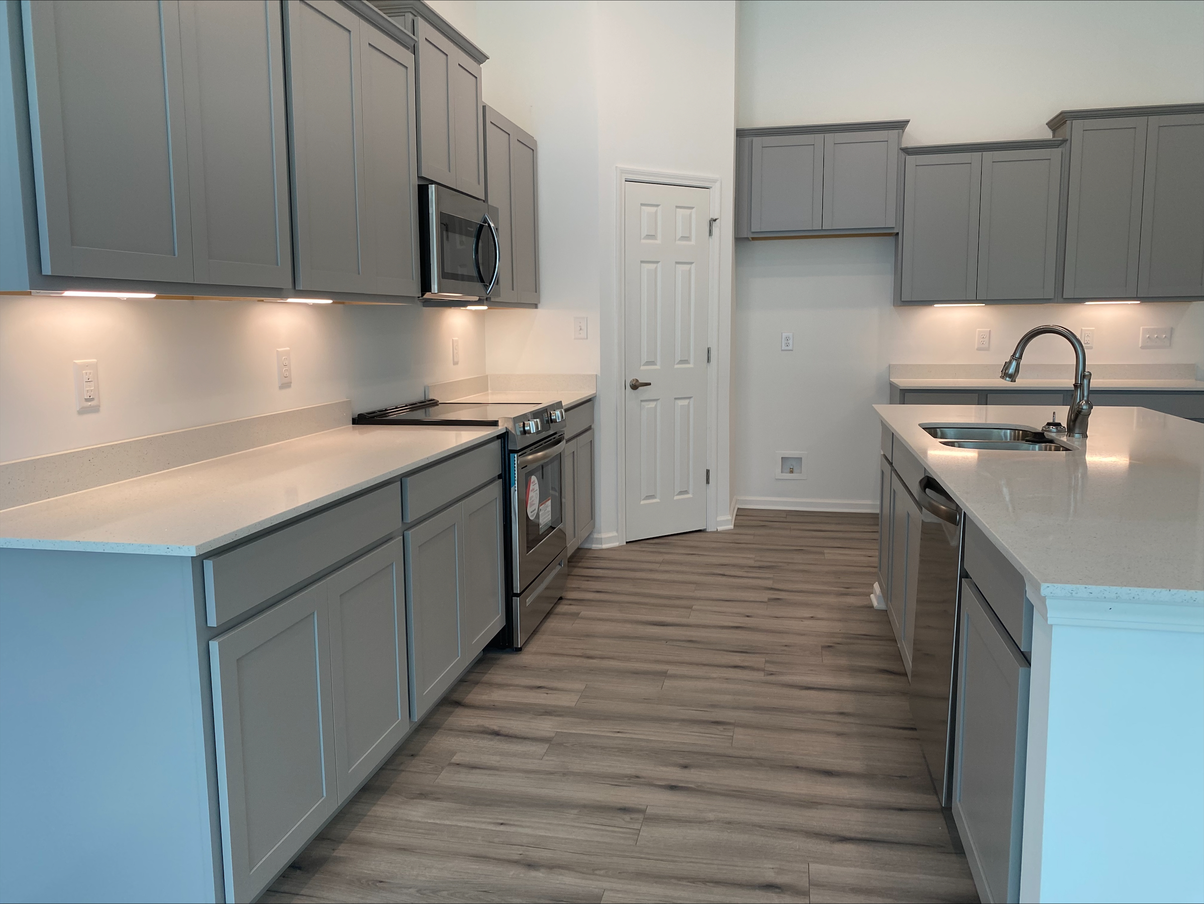 8464 Hulton Road Pendleton, IN 46064 - Photo 4 of 6