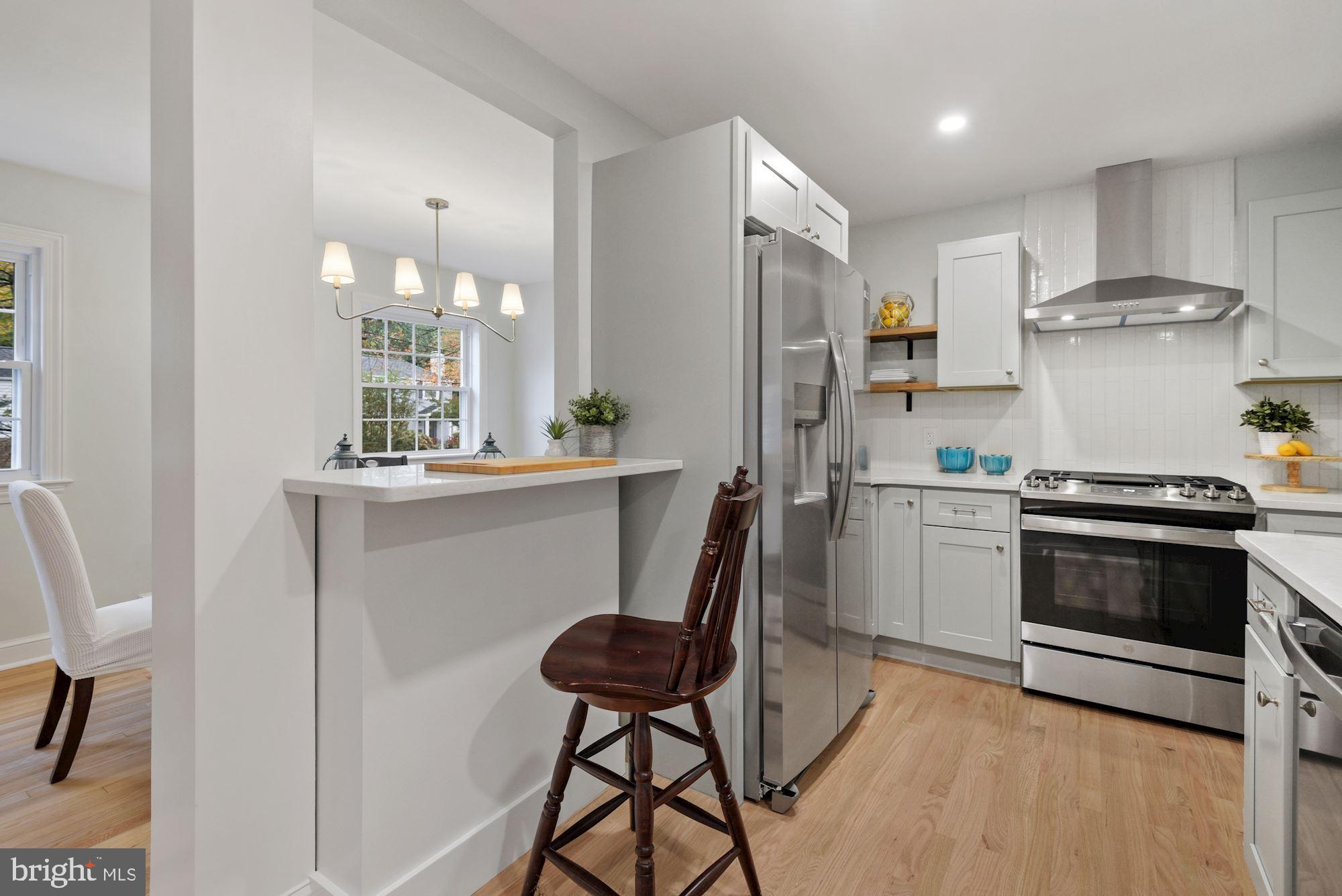 9921 Cherry Tree Lane Silver Spring, MD 20901 - Photo 11 of 49