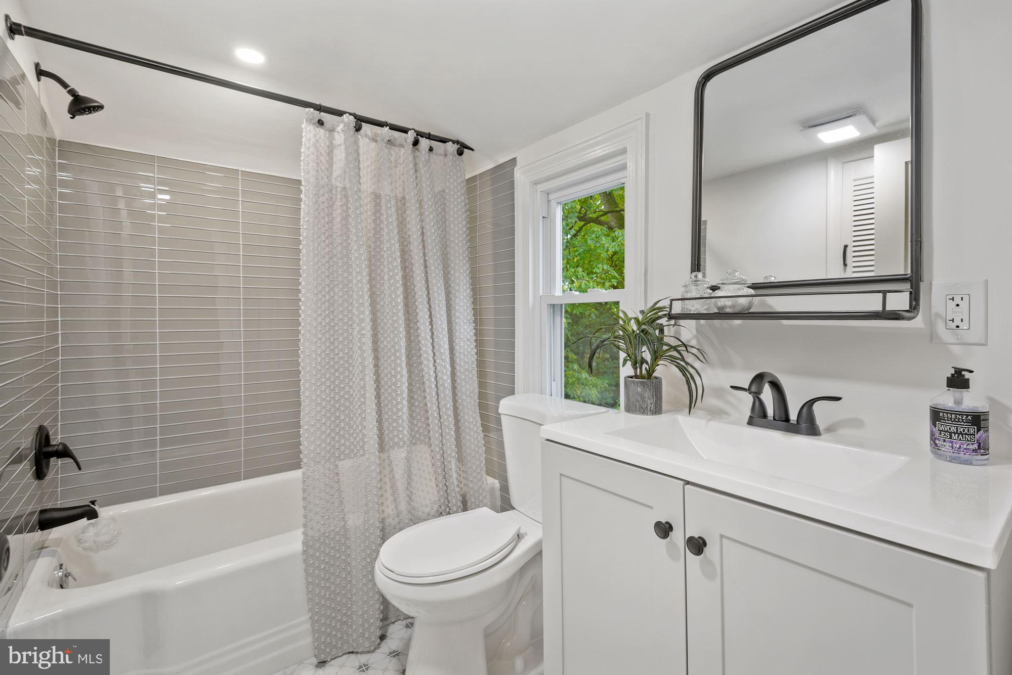 9921 Cherry Tree Lane Silver Spring, MD 20901 - Photo 27 of 49