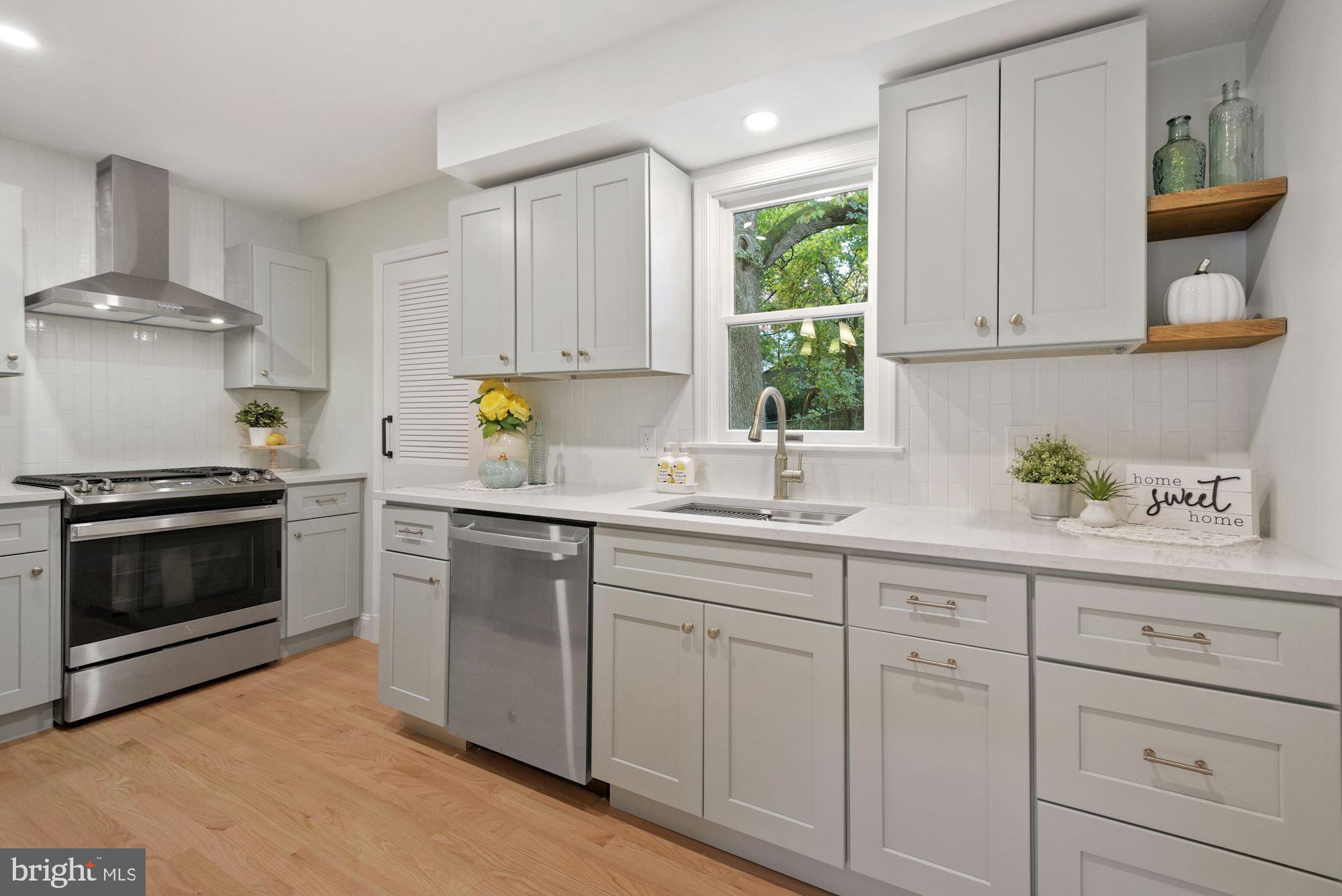9921 Cherry Tree Lane Silver Spring, MD 20901 - Photo 10 of 49