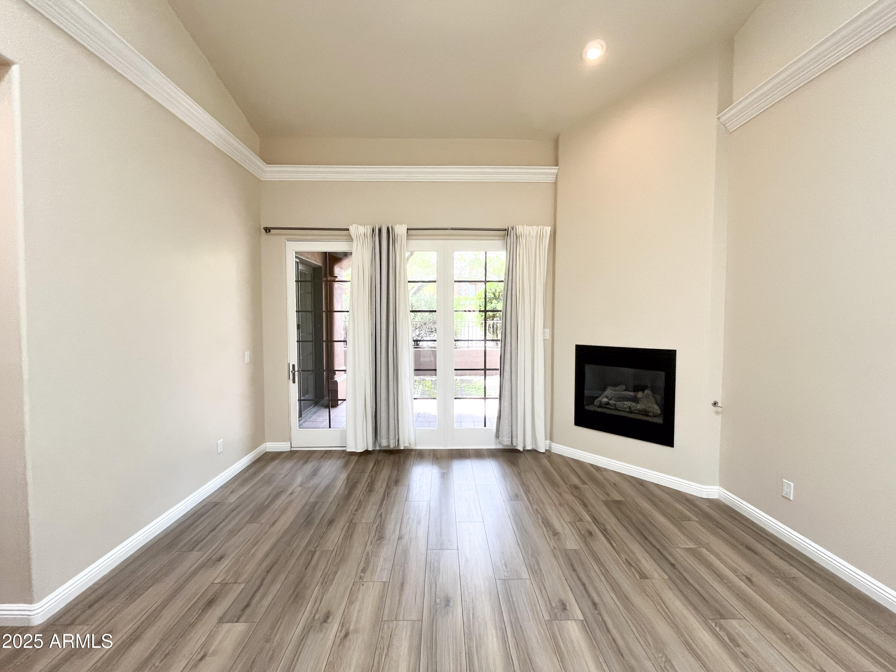 7200 East Ridgeview Place, Unit 10 Carefree, AZ 85377 - Photo 10 of 61 7200(19)