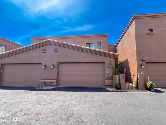 $3,195 | 7200 East Ridgeview Place, Unit 10, Carefree, AZ 85377