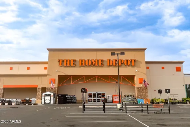 $3,195 | 7200 East Ridgeview Place, Unit 10, Carefree, AZ 85377