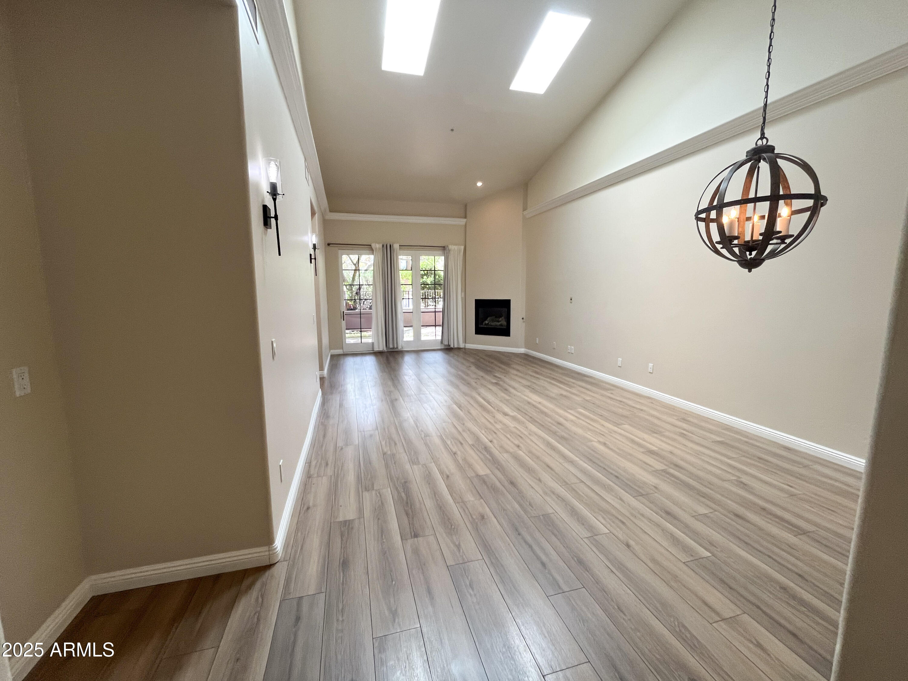 7200 East Ridgeview Place, Unit 10 Carefree, AZ 85377 - Photo 8 of 61 7200(17)