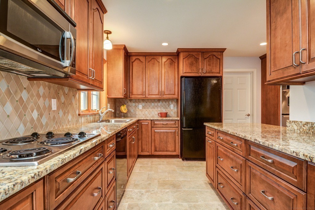 116 South Acton Road Stow, MA 01775 - Photo 7 of 18