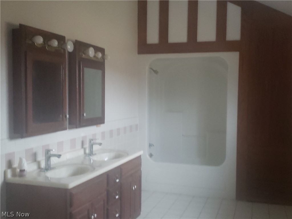 5515 Hoffman Road Rome, OH 44085 - Photo 17 of 23