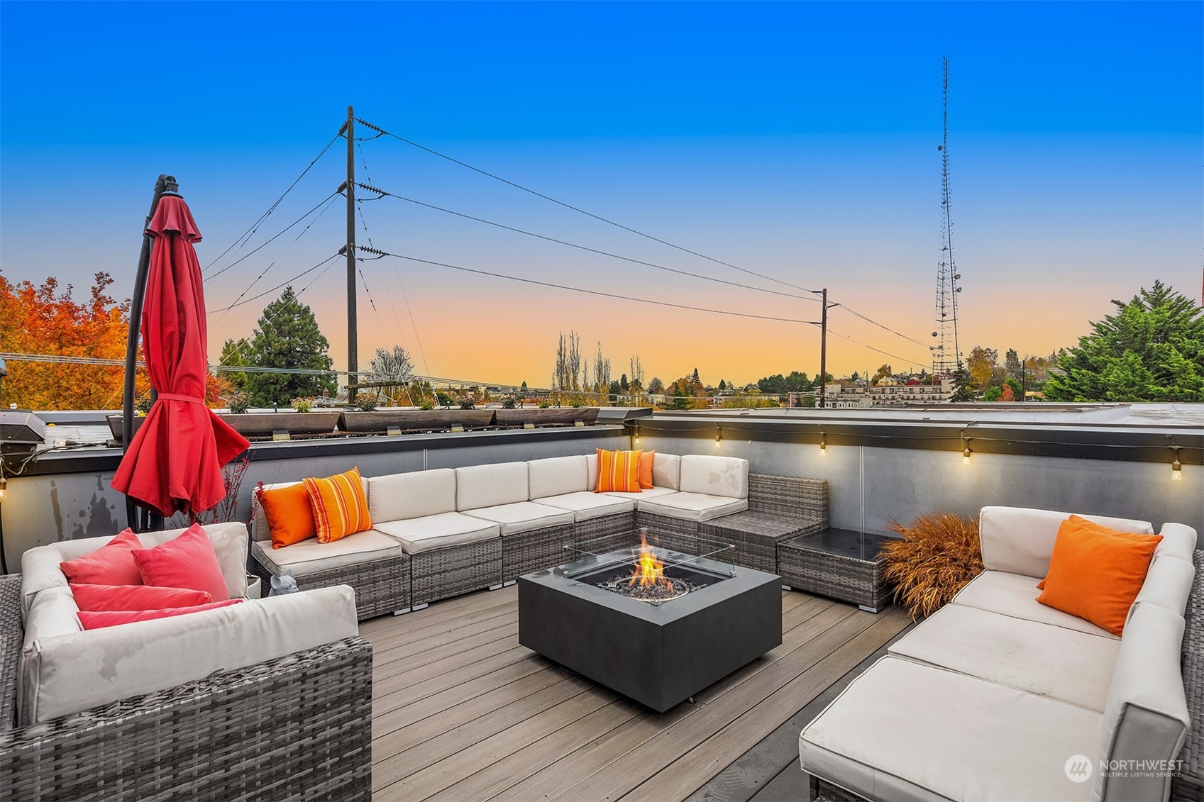 315 West Galer Street, Unit 101 Seattle, WA 98119 - Photo 26 of 37 a view of roof deck with couches and chairs