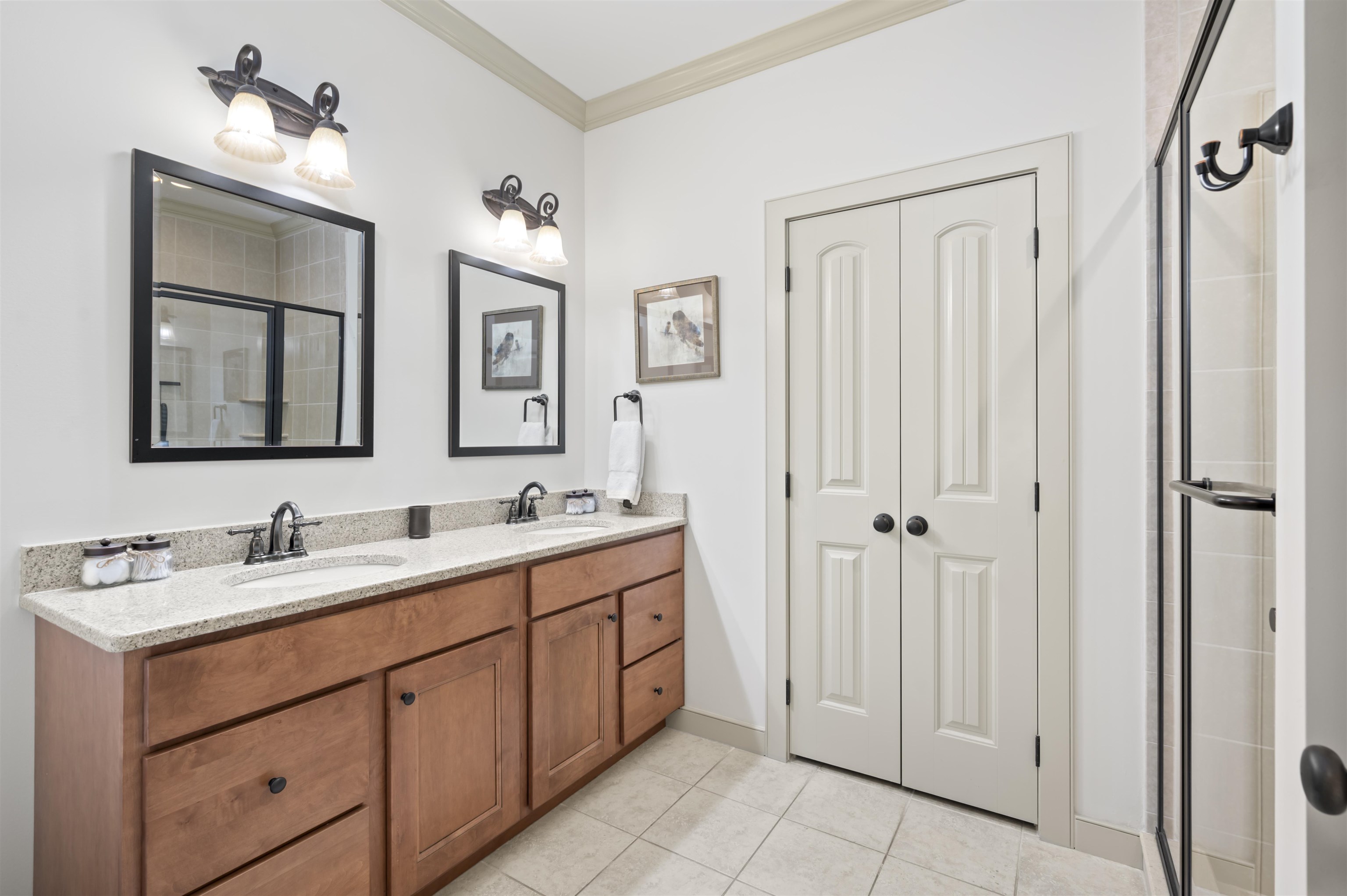 616 Scenic Road, Unit 204 Laconia, NH 03246 - Photo 3 of 28 Gallery Image 3