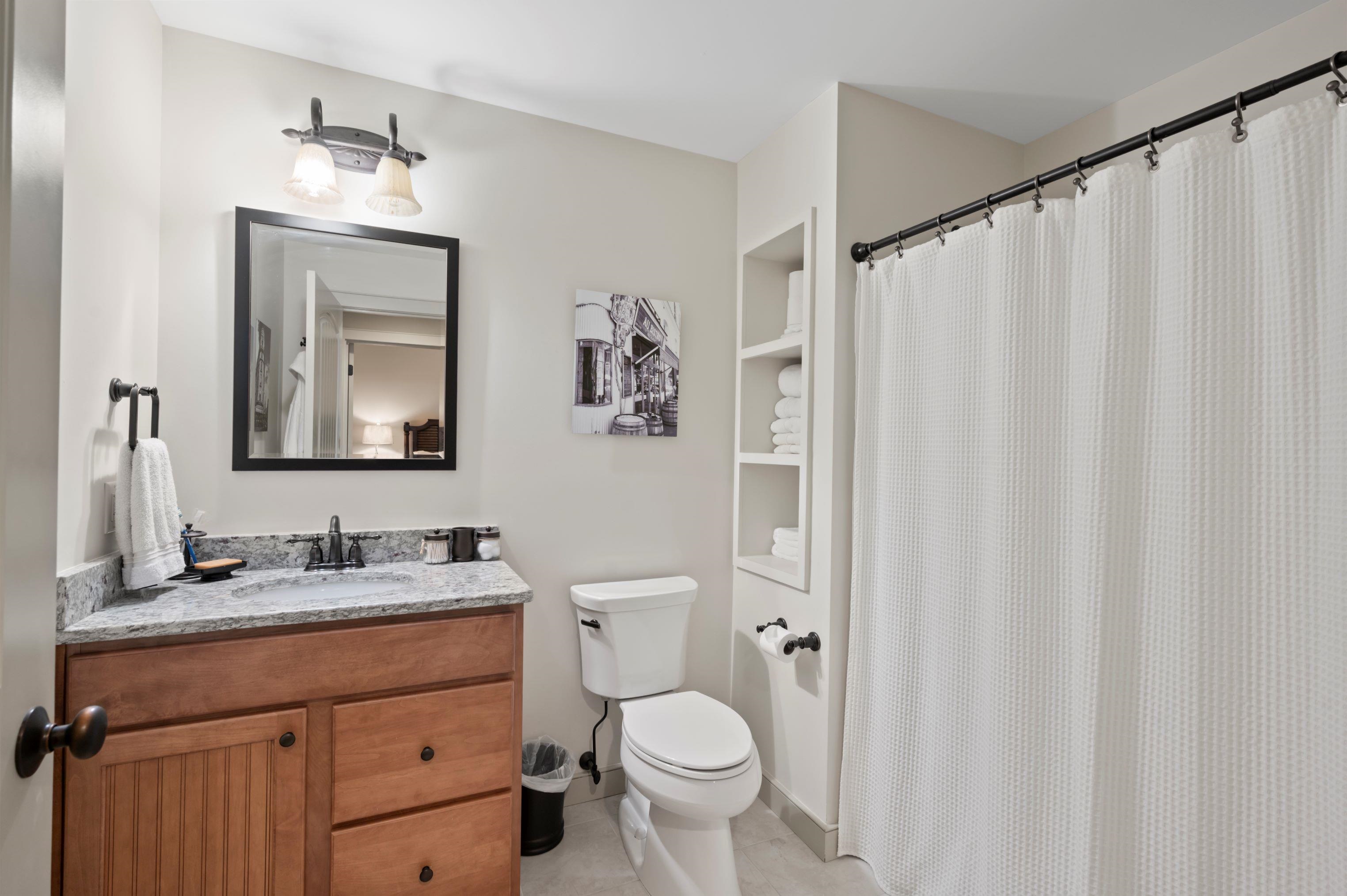 616 Scenic Road, Unit 204 Laconia, NH 03246 - Photo 9 of 28 Gallery Image 9