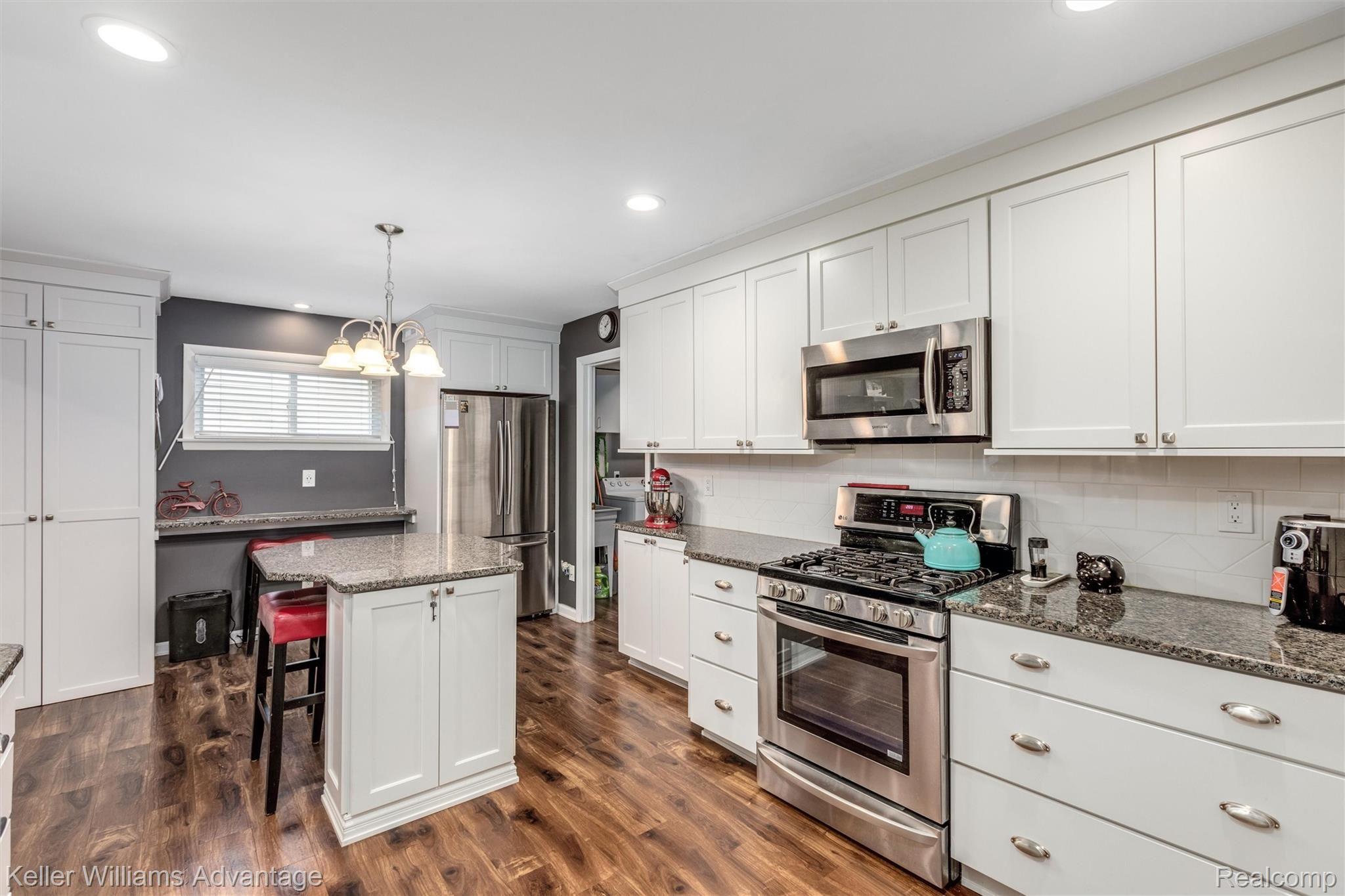 15084 Merriman Road Livonia, MI 48154 - Photo 14 of 37 14-15084 Merriman Rd, Livonia, MI, 481540022.jpg