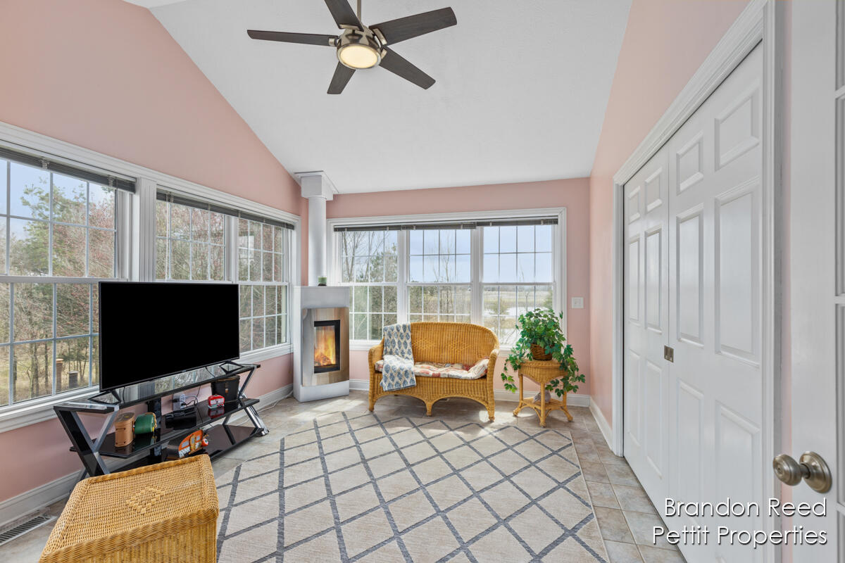 1204 Burkley Road Williamston, MI 48895 - Photo 22 of 56 IMG_1021