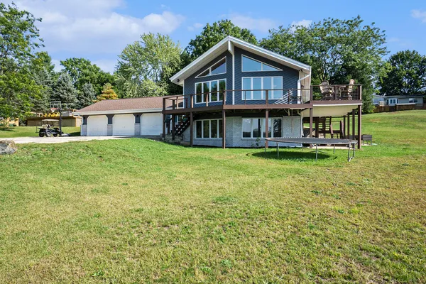 $599,000 | 4154 Sunset Drive, Fremont, MI 49412
