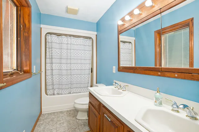 $662,400 | 4154 Sunset Drive, Fremont, MI 49412