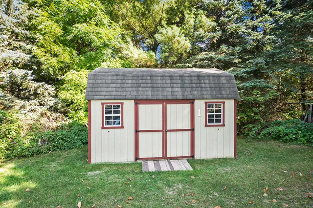 $662,400 | 4154 Sunset Drive, Fremont, MI 49412