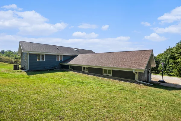 $599,000 | 4154 Sunset Drive, Fremont, MI 49412