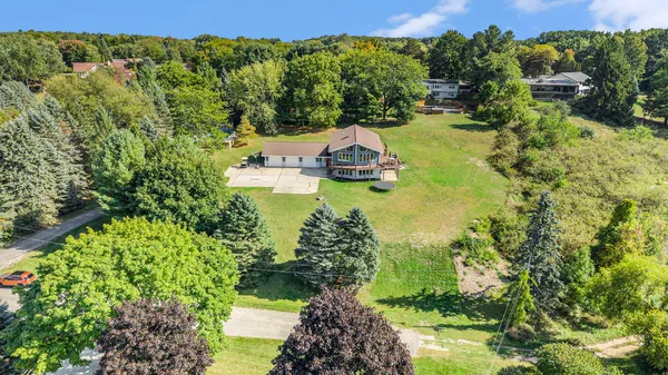 $599,000 | 4154 Sunset Drive, Fremont, MI 49412